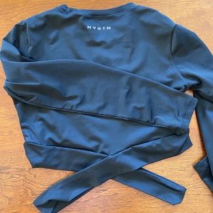 NVGTN long sleeve cropped shirt